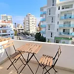 Spacious Lightflooded 2br / Near Center & Harbour Lejlighed